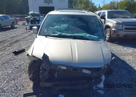 2014 Chrysler Town & Country Touring-L 30Th Anniversary z USA, uszkodzony, nr VIN 2C4RC1CG5ER367177